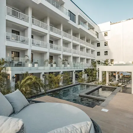 Fort George Hotel And Spa-2