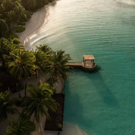 Sheraton Maldives Full Moon Resort & Spa-3