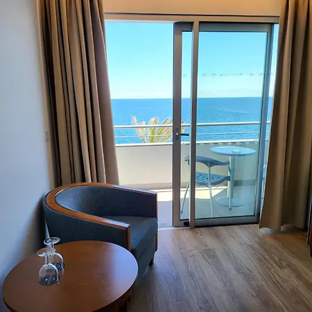 Hotel Roca Mar-3