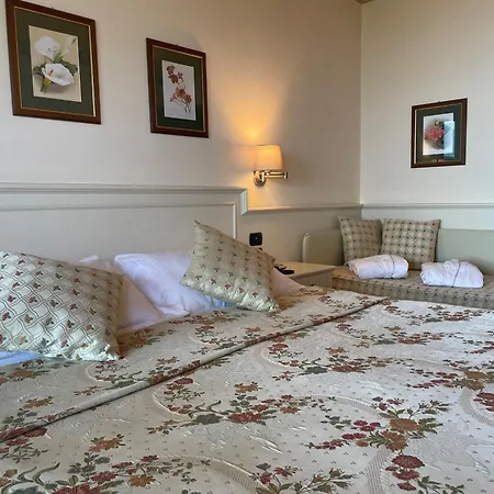 Romantik Hotel Relais Mirabella Iseo-3