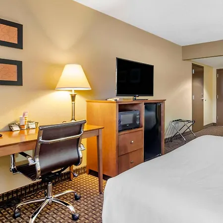 Comfort Inn & Suites Raphine - Lexington Near I-81 And I-64-3