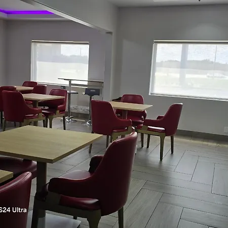 Comfort Inn & Suites Mason City - Clear Lake-2