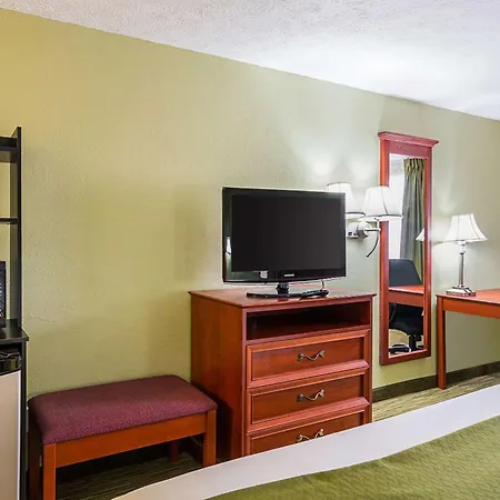Quality Inn Weston-3