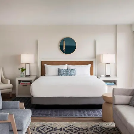 The Singer Oceanfront Resort, Curio Collection By Hilton-3