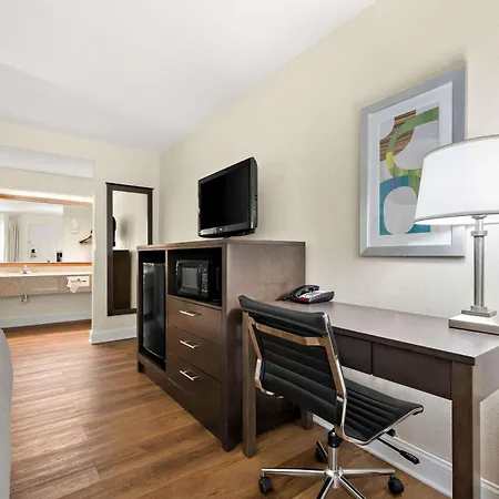 Quality Inn Pelham I-65 Exit 246-2