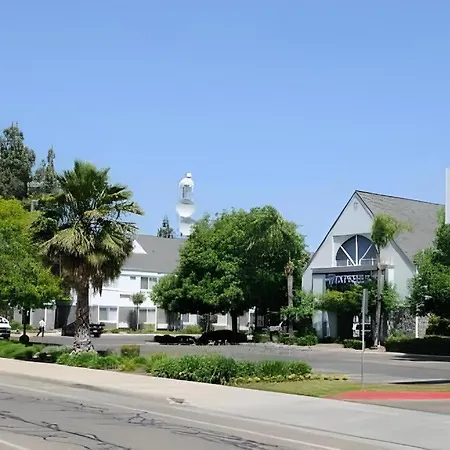 Quality Inn Fresno Yosemite Airport-2