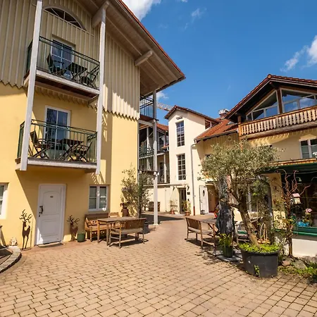 Landhaus Café Restaurant&Hotel-2
