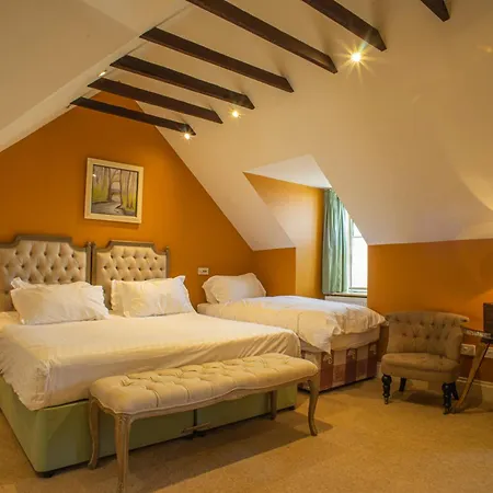 Buccleuch And Queensberry Arms Hotel-3
