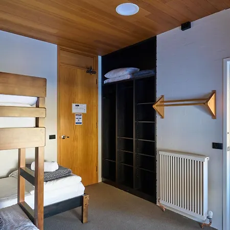 Barrakee Ski Lodge-3