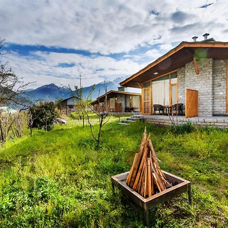 Larisa Resort Manali-2