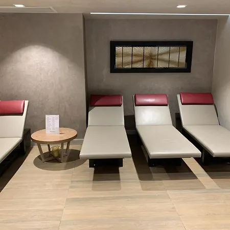 Ramada By Wyndham Gemli̇K-3