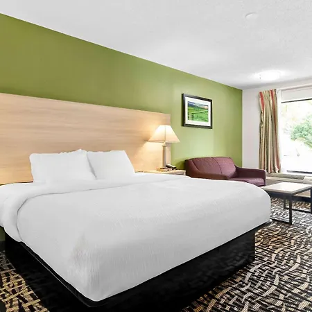 Quality Inn Russellville-3