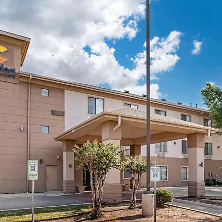 Comfort Inn & Suites Seguin-3