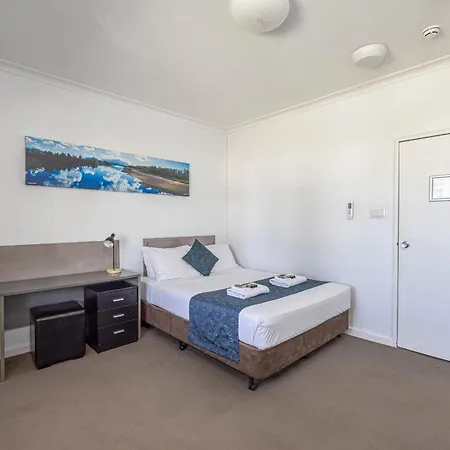 Lees Hotel-2