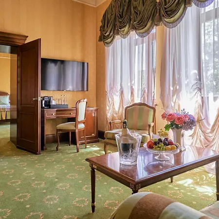 Hotel Bristol-2
