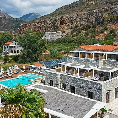 Itilo Traditional Hotel-3