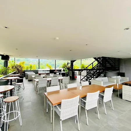 Fox Hotel Jayapura-3
