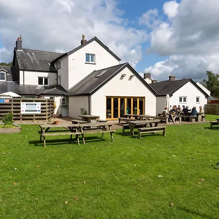 Glan Yr Afon-2