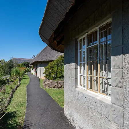 Cathedral Peak Hotel-2