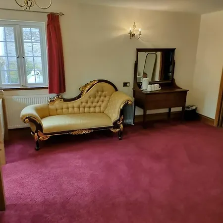 Great Trethew Manor Hotel & Restaurant-2