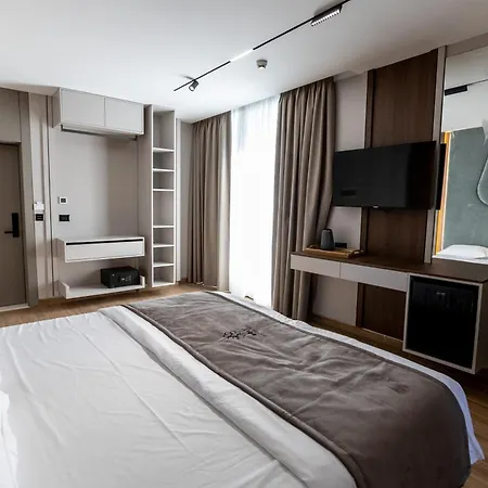 Bolt Boutique Hotel-3