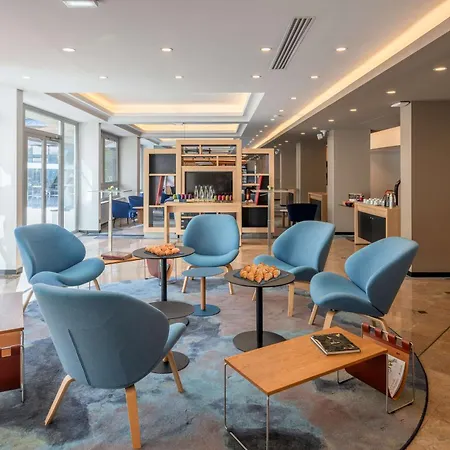 Doubletree By Hilton Paris Bougival-3