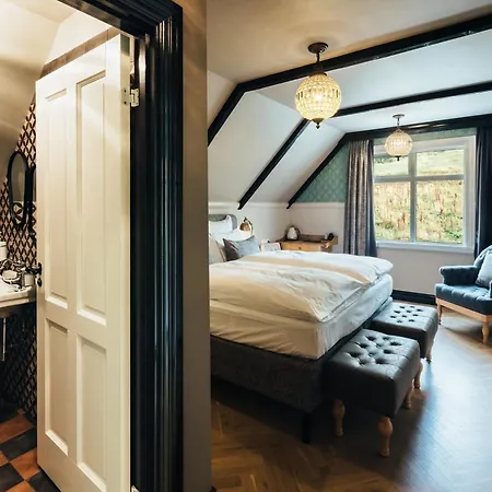 Skalakot Manor Hotel-2