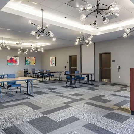 Cambria Hotel Manchester South Windsor-3