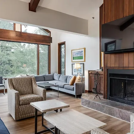 Deer Valley Little Belle Ultimate Ski Getaway, Sleeps 14, Luxury Design, Private Hot Tub,-3