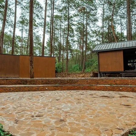Bobocabin Cikole, Bandung-2
