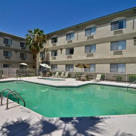 Quality Inn & Suites Yuma-3