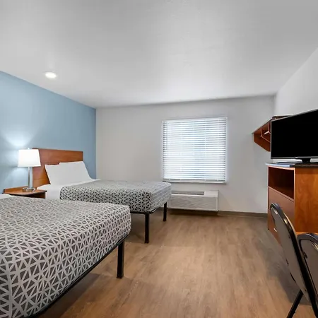 Woodspring Suites Hobbs-3