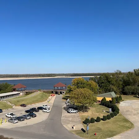 Century Casino & Hotel Caruthersville-3