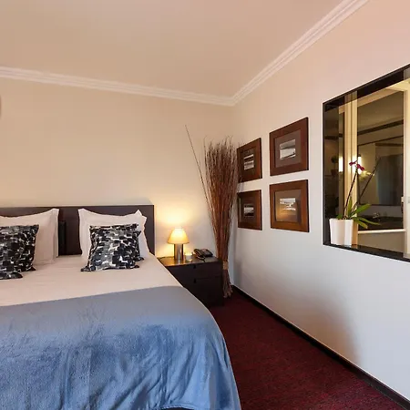 Carcavelos Beach Hotel-2