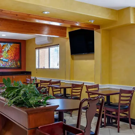 Quality Inn & Suites Westminster Seal Beach-3