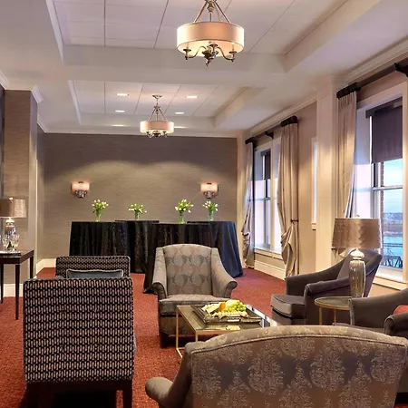 Hotel Blackhawk, Autograph Collection-3