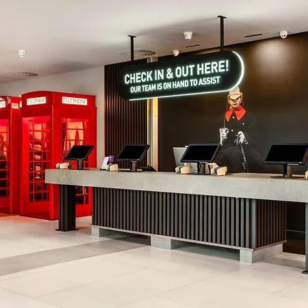 Radisson Hotel And Conference Centre London Heathrow-2