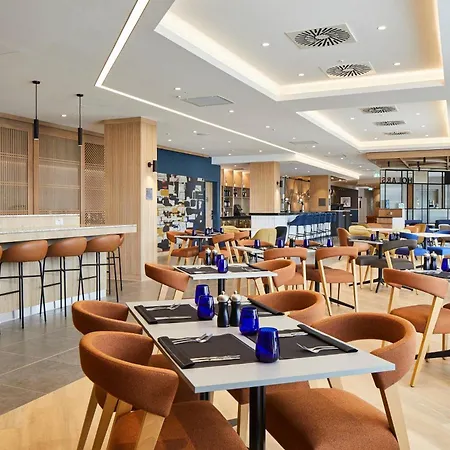 Courtyard By Marriott Stoke On Trent Staffordshire-3