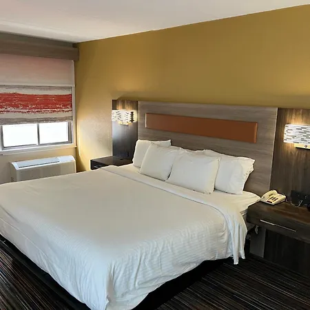 Rodeway Inn Little Falls-3