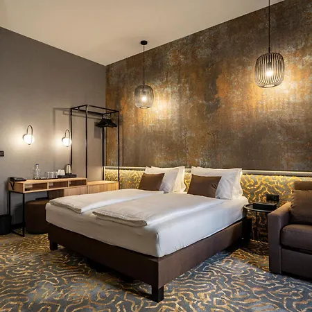 Urban Hotel-2