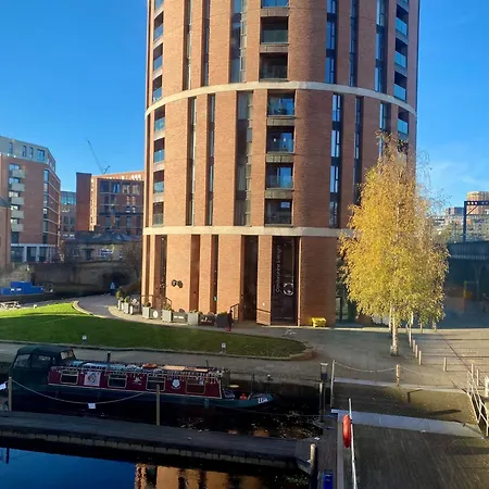 Doubletree By Hilton Leeds-2