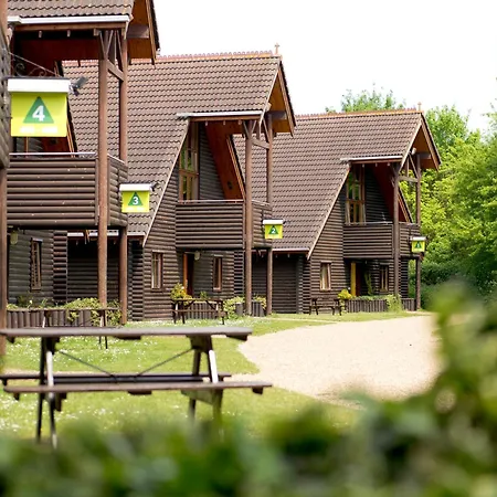 YHA London Lee Valley-3