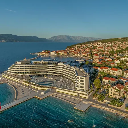 Grand Hotel View-3