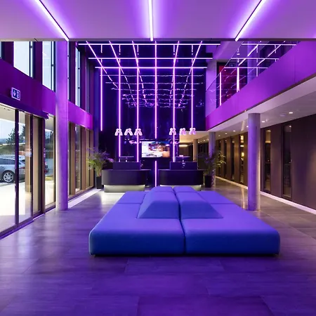Yotel Geneva Lake-2