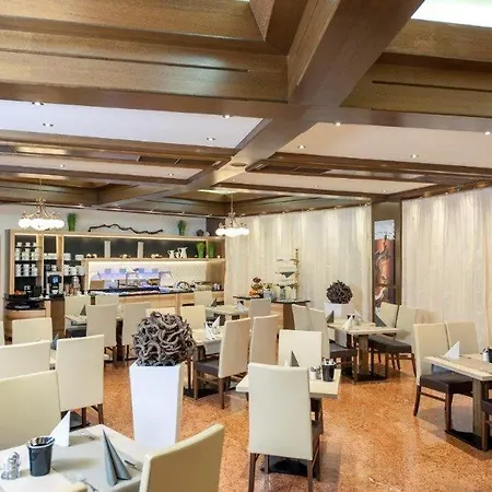 Hotel Weinberg GmbH-3