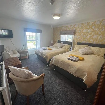 Holland Arms Hotel-3