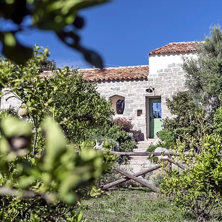 Gallicantu Stazzo Retreat-2