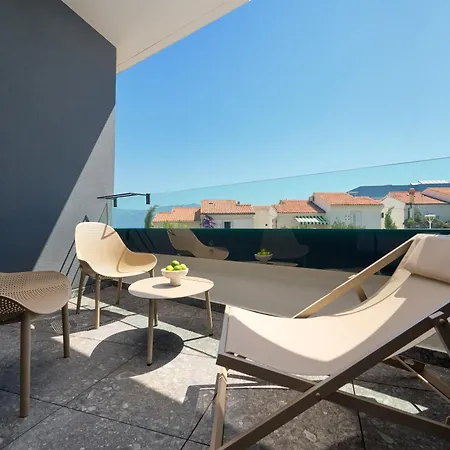 Grand Hotel View-2