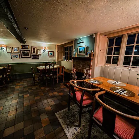 The Rose & Crown In Trent-2
