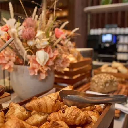 Radisson Blu Hotel Zurich Airport-3
